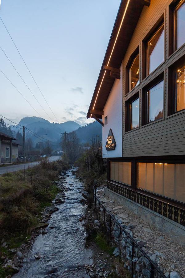 Ranger Chalet Hotel Moeciu De Sus Exterior foto